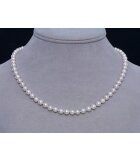 Luna-Pearls Akoya Perlenkette mit Goldverschluss